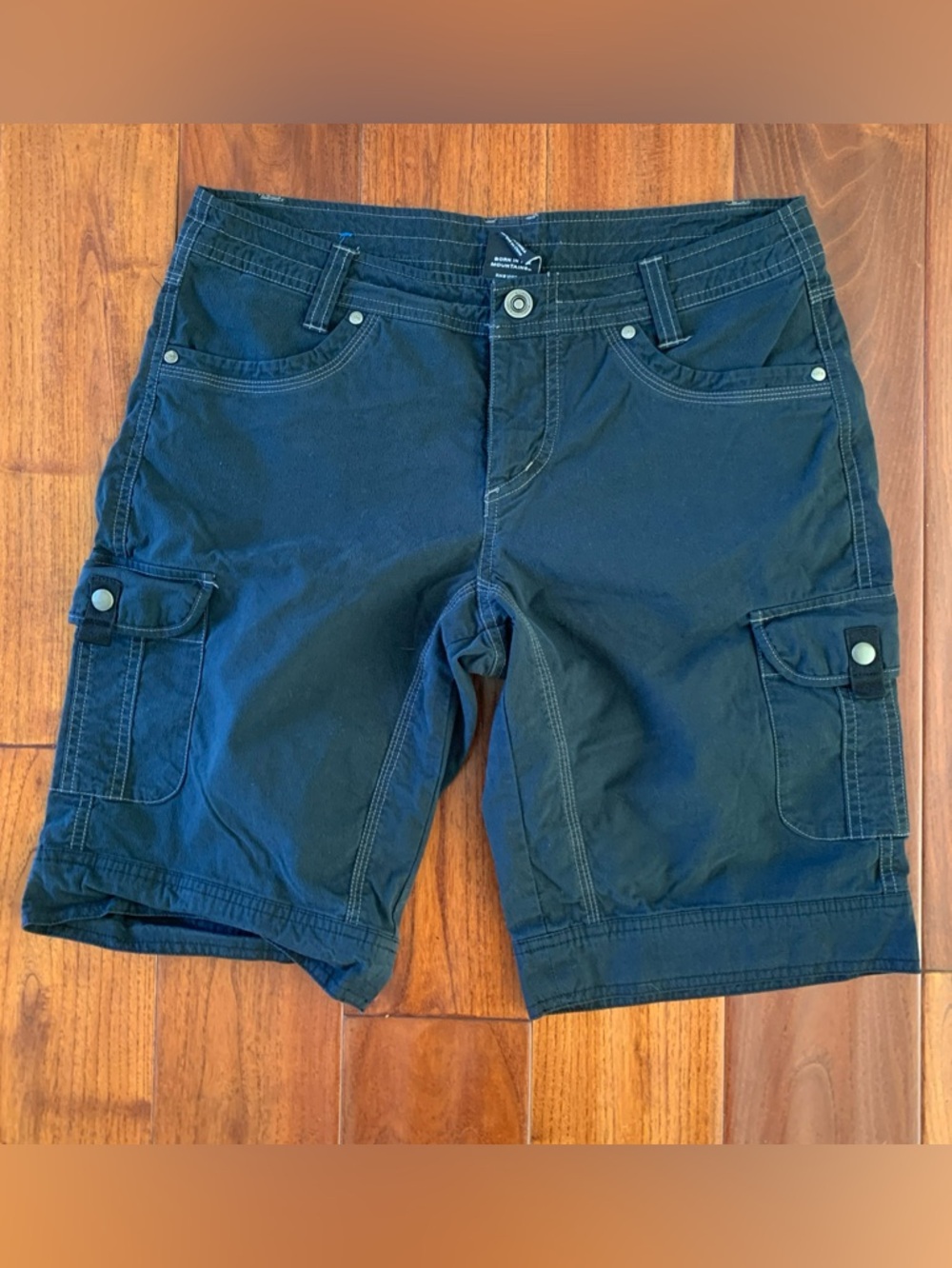 Kuhl Splash Cargo Shorts Women's Size 8 Metal Black 11" Inseam Outdoor Hiking